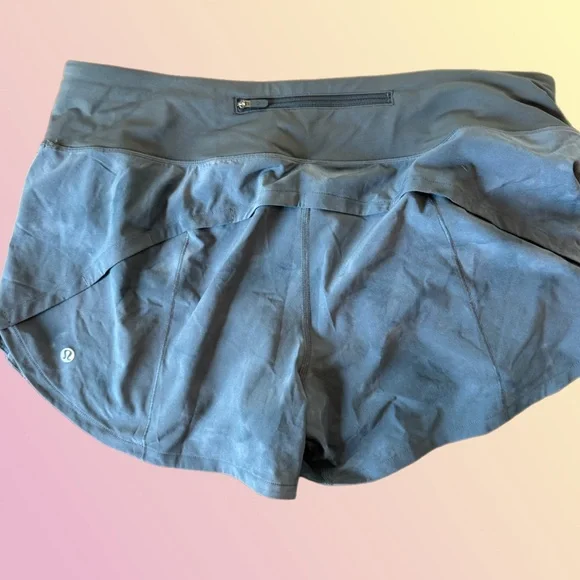 NEW Lululemon Speed Up Mid-Rise Lined Short 4" NWT Size 12 - Picture 2 of 4